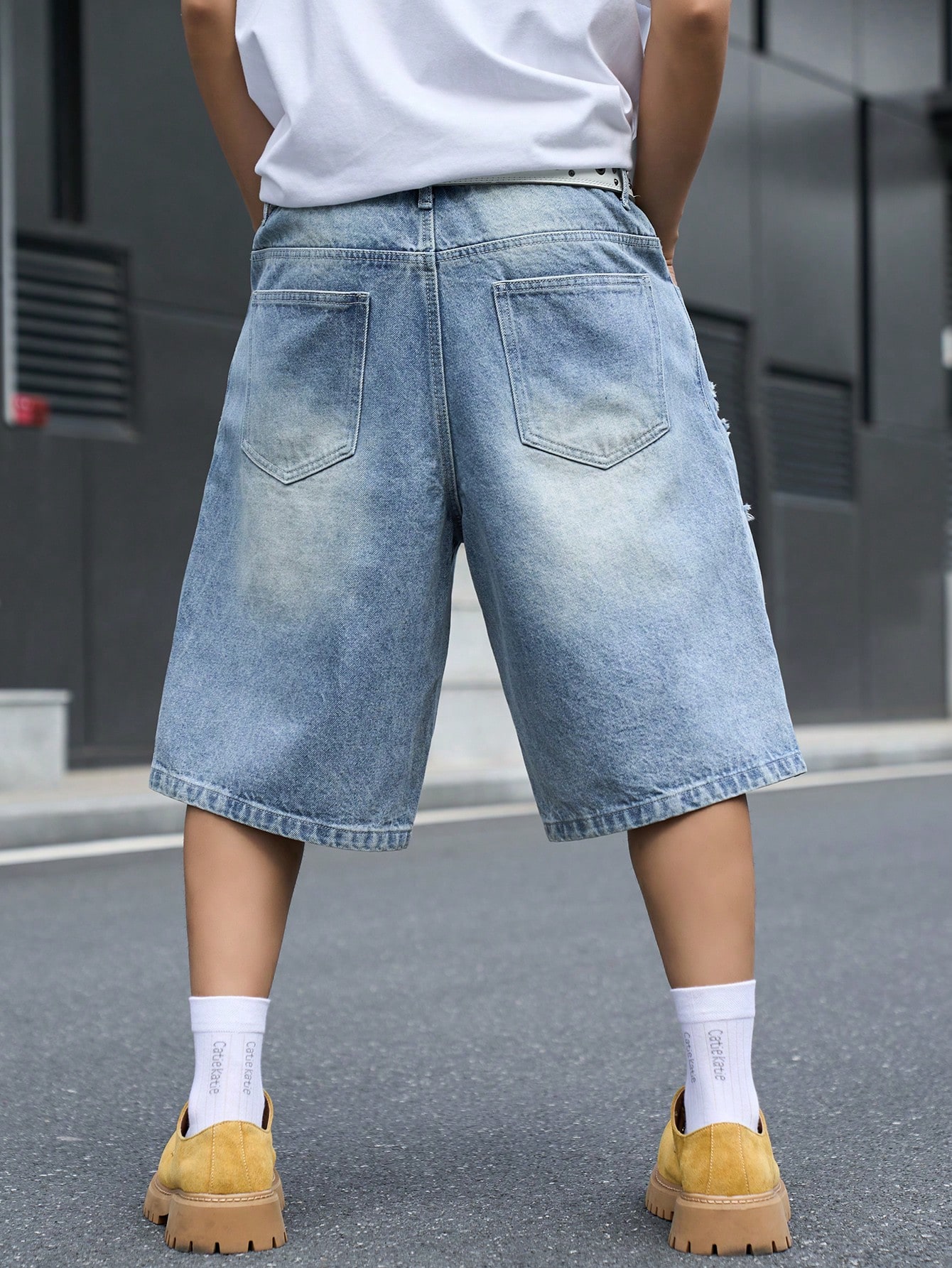 Erkek Bol Kesim Denim Bermuda  - Men'S Shoes With Jeans incelemesi ve fiyatı